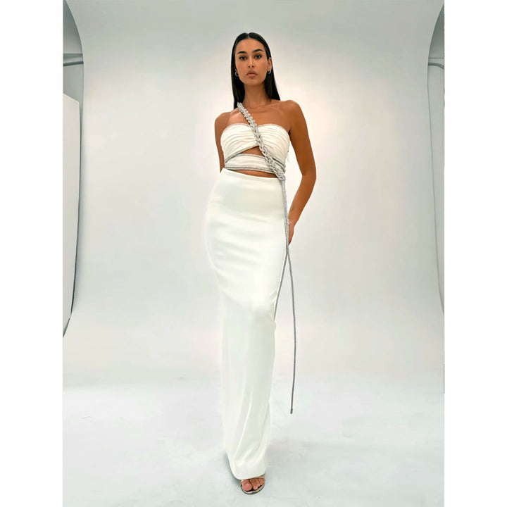 Model Wearing SemSem Long Maxi Skirt with Back Slit.