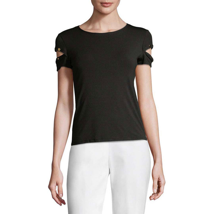 Model Wears SemSem Malak Gold Snap Top - Meterorite.