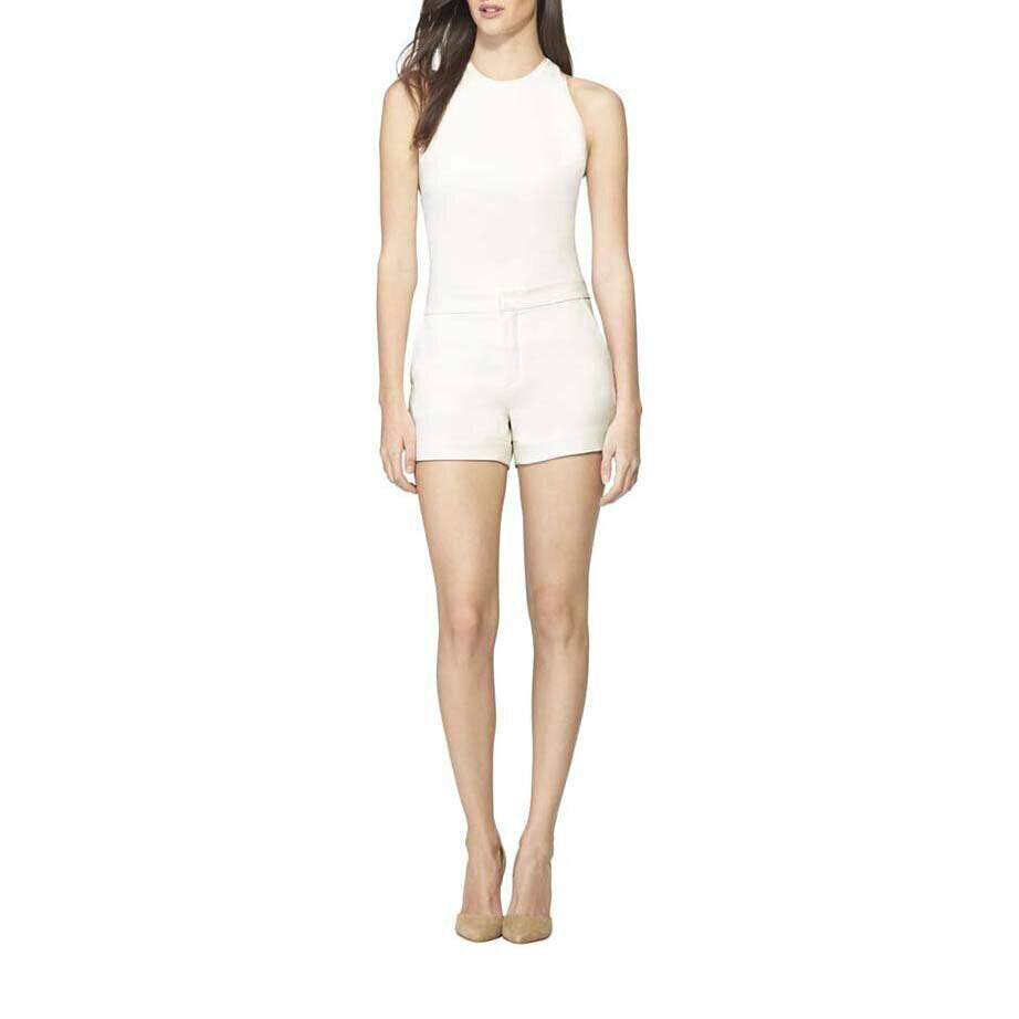 Model wears SemSem Salma Short - Cream.