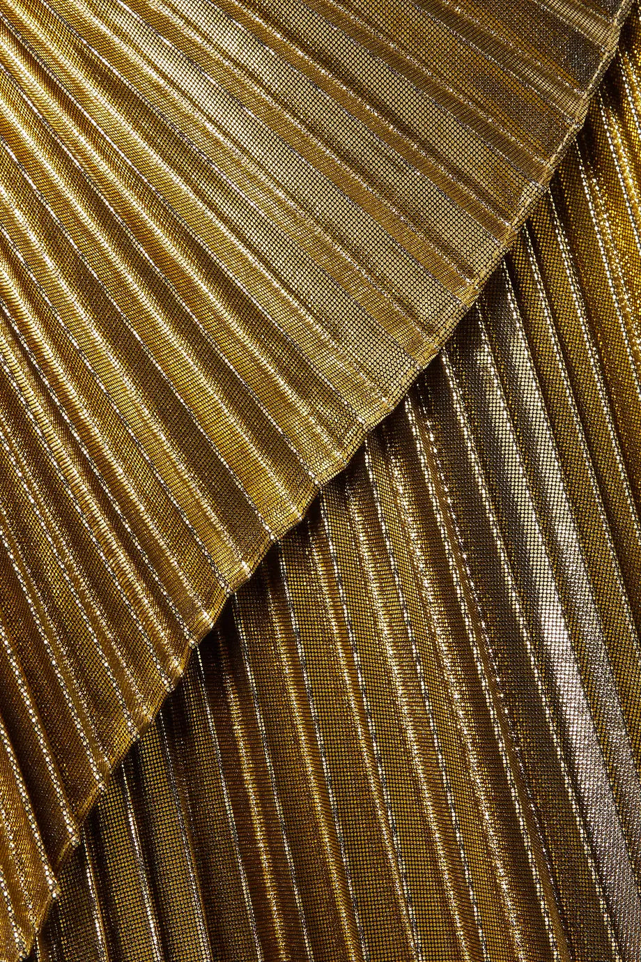 Detail of SemSem Wrap-effect Layered Skirt. 